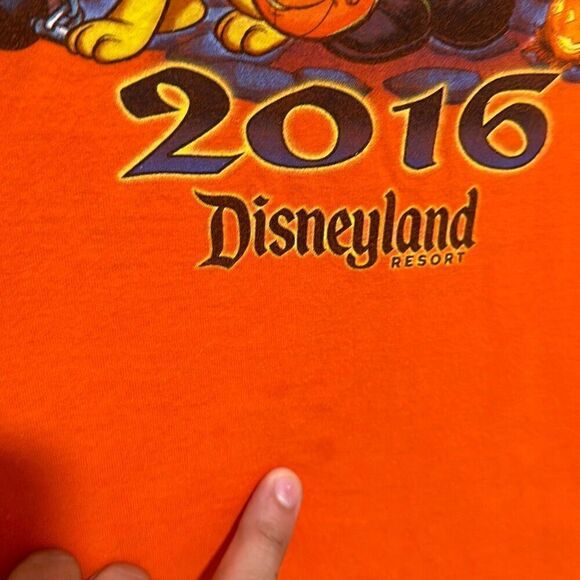 Hanes Mens Orange Halloween 2016 Disneyland Crew Neck Short Sleeve‎ Tee Size XL - Picture 3 of 6